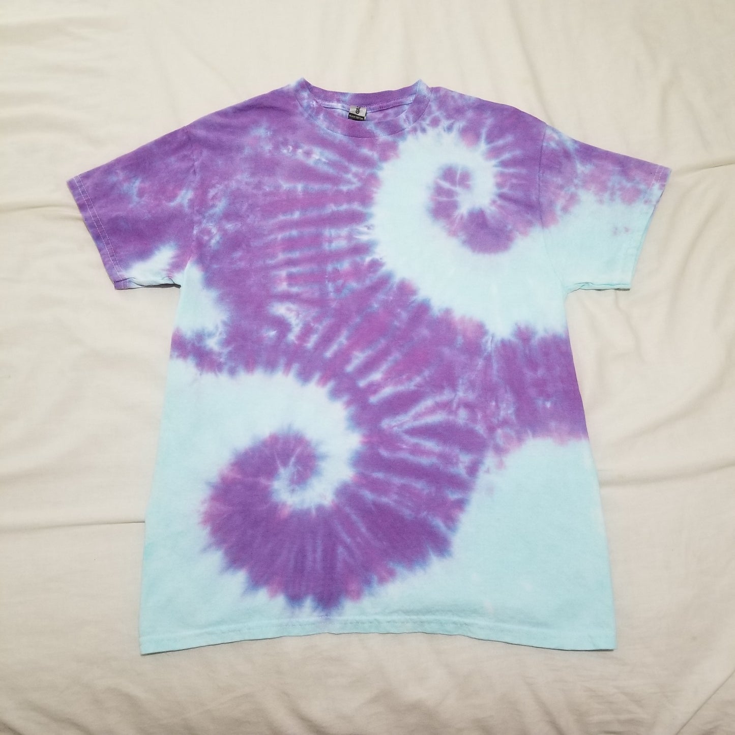 Handmade Tie Dye Robin's Egg Blue & Lilac Double Spiral T-Shirt Size Medium