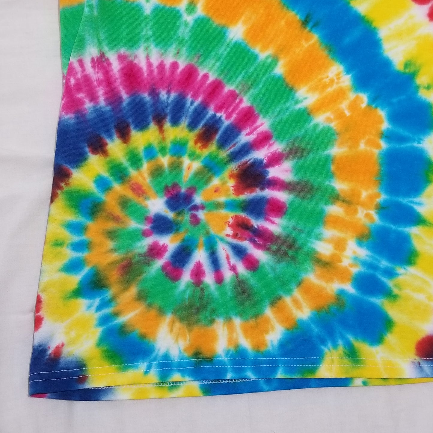 Handmade Tie Dye Funky Rainbow Offset Spiral T-Shirt Size Medium